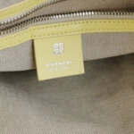 Givenchy Voyou Logo — фото 8