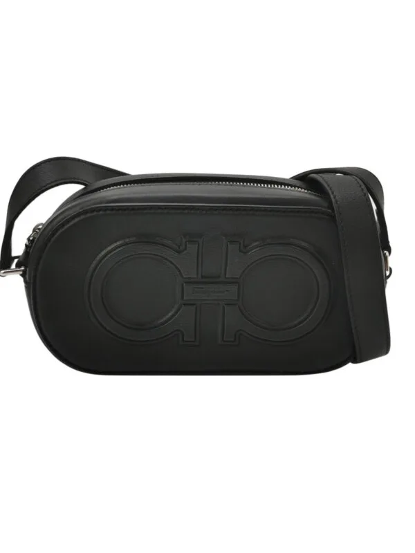 Ferragamo Crossbody — продано