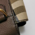 Burberry Logo Crossbody — фото 14
