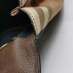 Burberry Logo Crossbody — фото 20