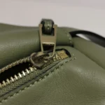 Loewe Puzzle Hobo Logo (Лоэве) — фото 10