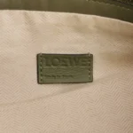 Loewe Puzzle Hobo Logo (Лоэве) — фото 8