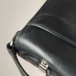 Miu Miu Calfskin Logo Crossbody (Миу Миу) — фото 15