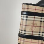 Burberry Crossbody — фото 20