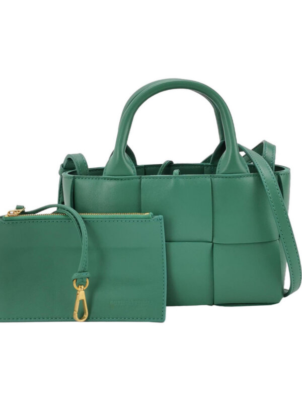 Bottega Veneta Arco Intreccio — продано