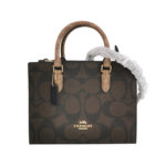 Coach Maggie — миниатюра 1