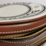 Burberry Louise Logo — фото 17