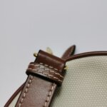 Burberry Louise Logo — фото 28