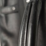 Loewe Logo Shoulder Bag — фото 27