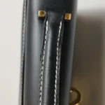 Ferragamo Calfskin Logo Shoulder Bag — фото 12