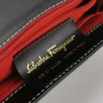 Ferragamo Calfskin Logo Shoulder Bag — фото 8