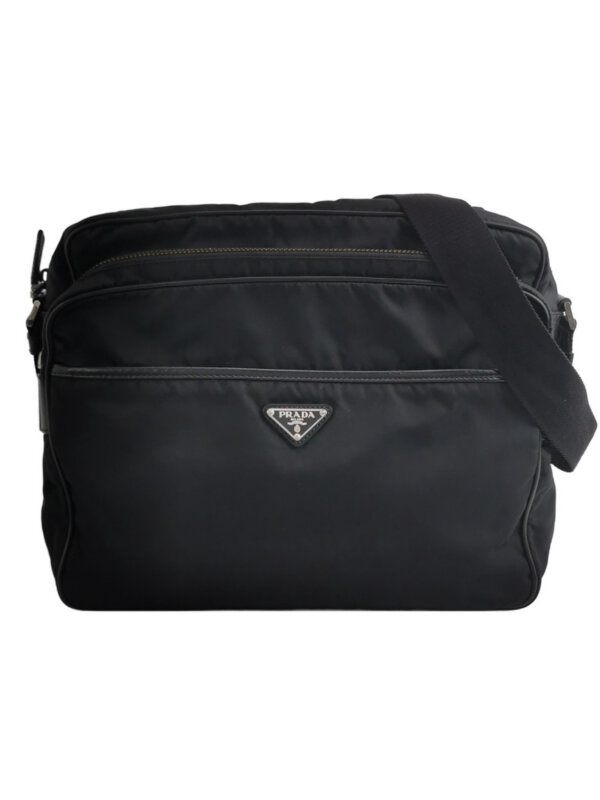 Prada Re-Nylon — продано