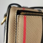 Burberry The Barrel Logo — фото 12