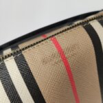 Burberry The Barrel Logo — фото 13