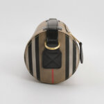 Burberry The Barrel Logo — фото 4