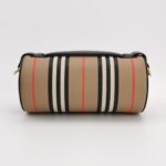 Burberry The Barrel Logo — фото 5