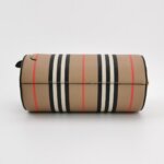 Burberry The Barrel Logo — фото 6