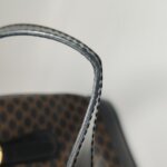 Celine Shoulder Bag — фото 23