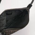 Fendi Logo Shoulder Bag — фото 7