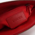 Loewe Logo Shoulder Bag — фото 8