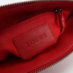Loewe Calfskin Logo Shoulder Bag (Лоэве) — фото 8