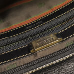 Loewe Logo Shoulder Bag — фото 14