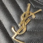 Saint Laurent Quilted Calfskin Clutch (Сен Лоран) — фото 10