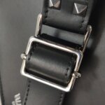 Valentino Garavani Logo Belt Bag — фото 12