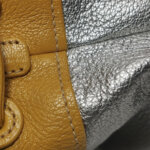 Miu Miu Logo Shoulder Bag — фото 18