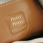 Miu Miu Ivy Logo (Миу Миу) — фото 8