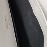 Burberry Lola logo — фото 10