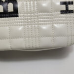 Burberry Lola logo — фото 17