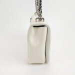 Burberry Lola logo — фото 4