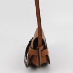 Loewe Gate — фото 3