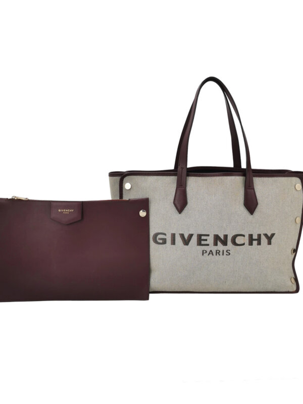 Givenchy Logo Shoulder Bag — продано