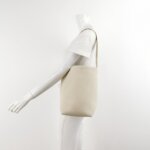 The Row Medium Logo Shoulder Bag — фото 2