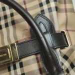 Burberry Golderton — фото 19