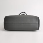 Saint Laurent Logo Shoulder Bag — фото 6