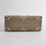 Louis Vuitton Onthego Gaint Monogram — фото 6