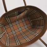 Burberry Logo Shoulder Bag — фото 7