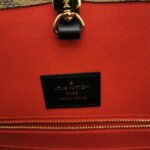 Louis Vuitton Onthego Gaint Monogram — фото 8