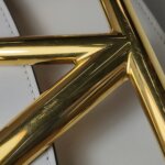 Valentino Garavani Super Vee V Logo — фото 16