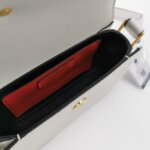 Valentino Garavani Super Vee V Logo — фото 7