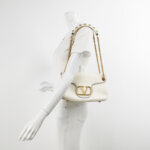 Valentino Garavani Stud Sign Logo — фото 2