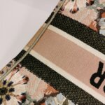 Dior Book Tote logo — фото 16