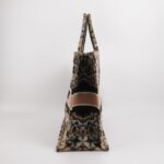 Dior Book Tote logo — фото 3