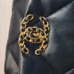 Chanel 19 Bag C — фото 23
