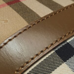 Burberry Logo Shoulder Bag — фото 13