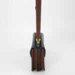 Burberry Title logo — фото 3