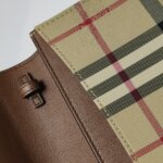 Burberry Logo Crossbody — фото 11